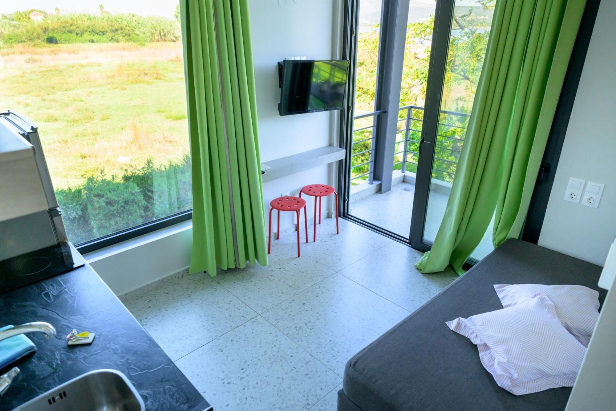 Bikini Apartments Kariótai Kültér fotó