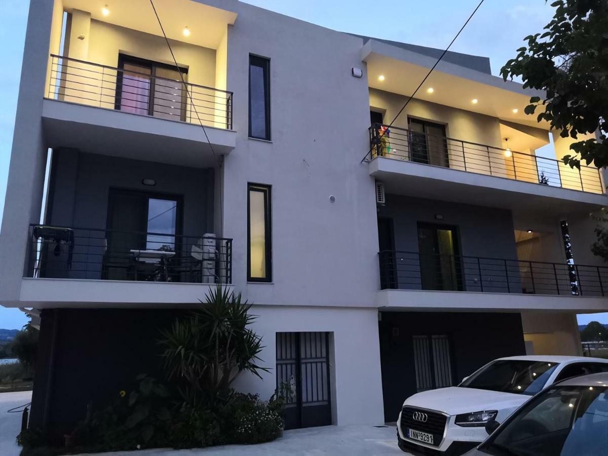 Bikini Apartments Kariótai Kültér fotó